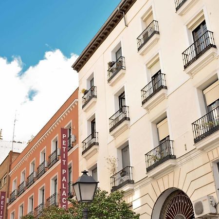 Hostal Guestped Madrid Esterno foto
