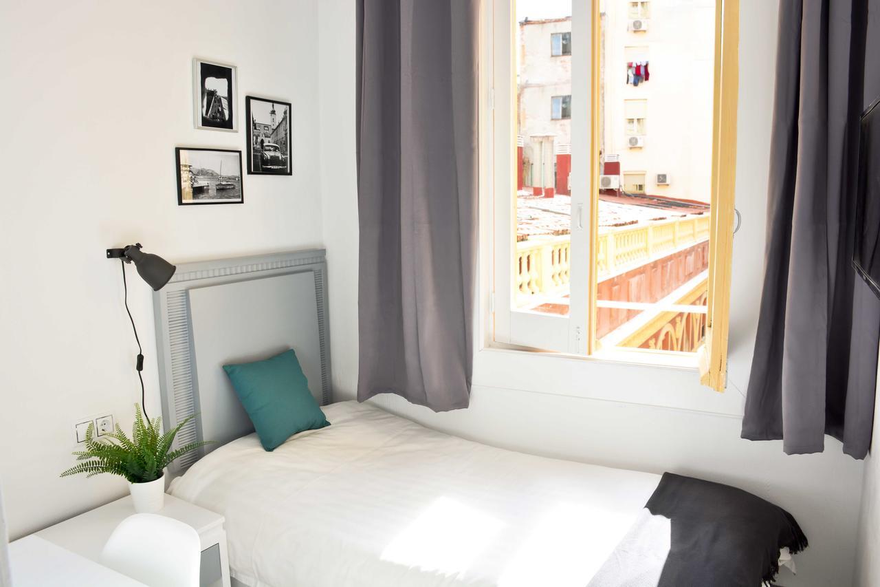 Hostal Guestped Madrid Esterno foto